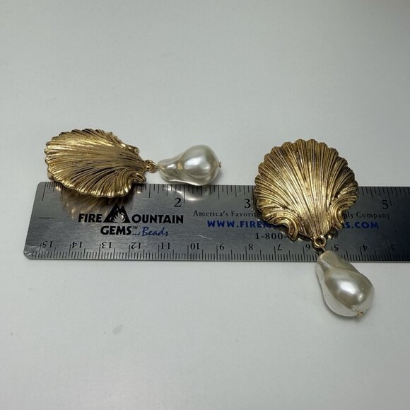 Zara Gold Shell Statement Earrings With Faux Baroque Pearls 2.5" NWOT - Picture 5 of 7